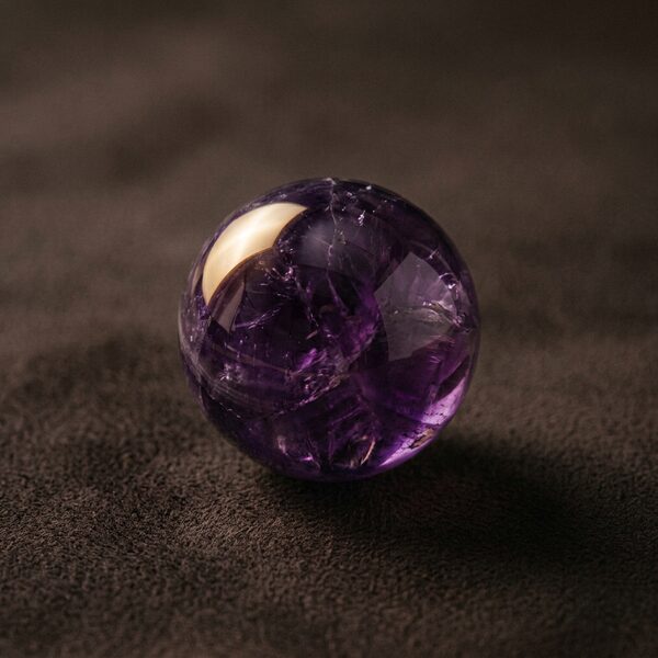 Perle d'améthyste violette polie