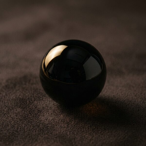 Perle d'obsidienne noire polie
